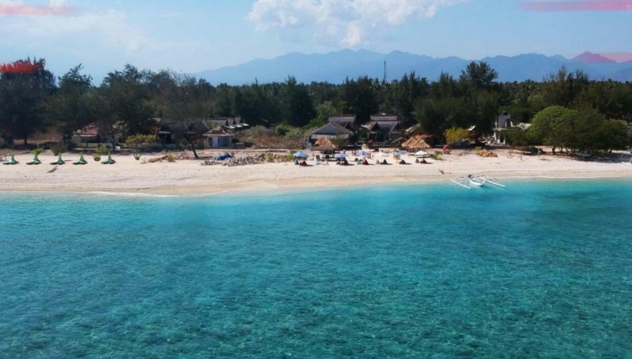 Sunset Beach Bungalow Gili Meno Exterior photo
