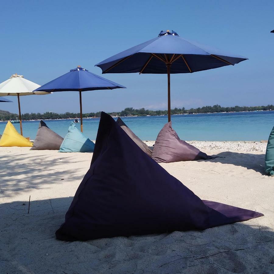 Sunset Beach Bungalow Gili Meno Exterior photo